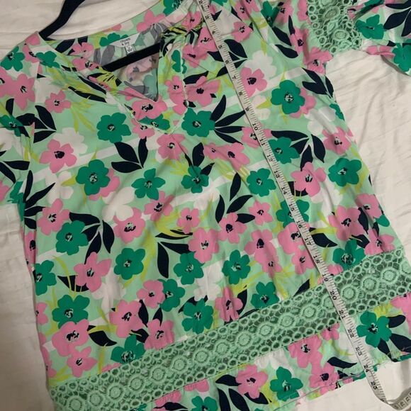 CROWN & Ivy Crochet Detail Floral Green & Pink bell long sleeve blouse top Small - Picture 7 of 7